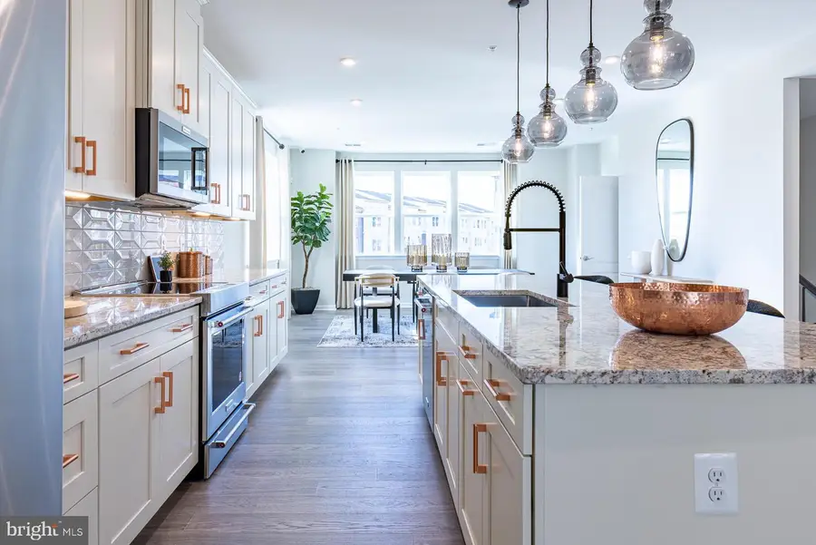591 S Frederick Ave, Gaithersburg, MD 20877 - #3