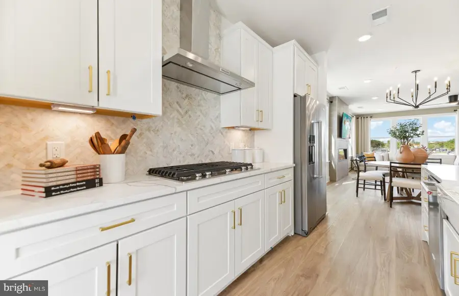 512 Parkview Ave, Gaithersburg, MD 20878 - #2