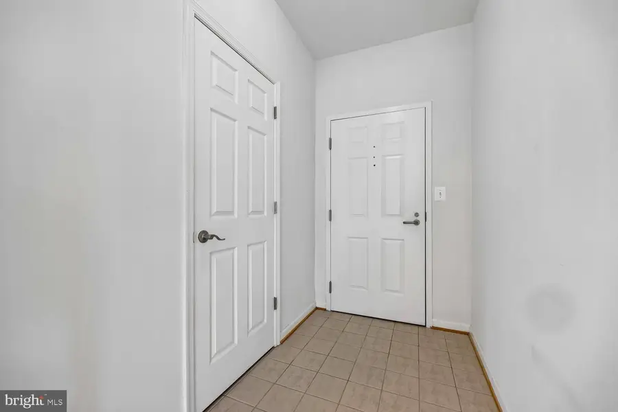 301 High Gables Dr #402, Gaithersburg, MD 20878 - #3