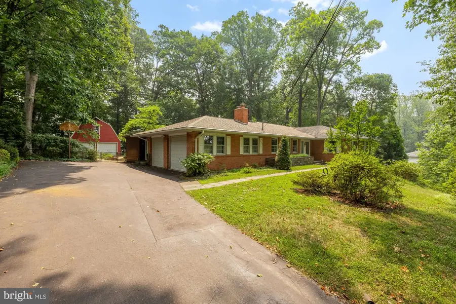 7201 Pyle Rd, Bethesda, MD 20817 - #2