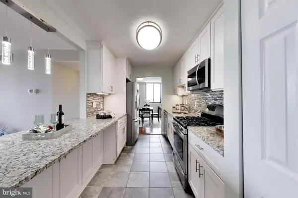 118 Monroe St #118-910, ROCKVILLE, MD 20850