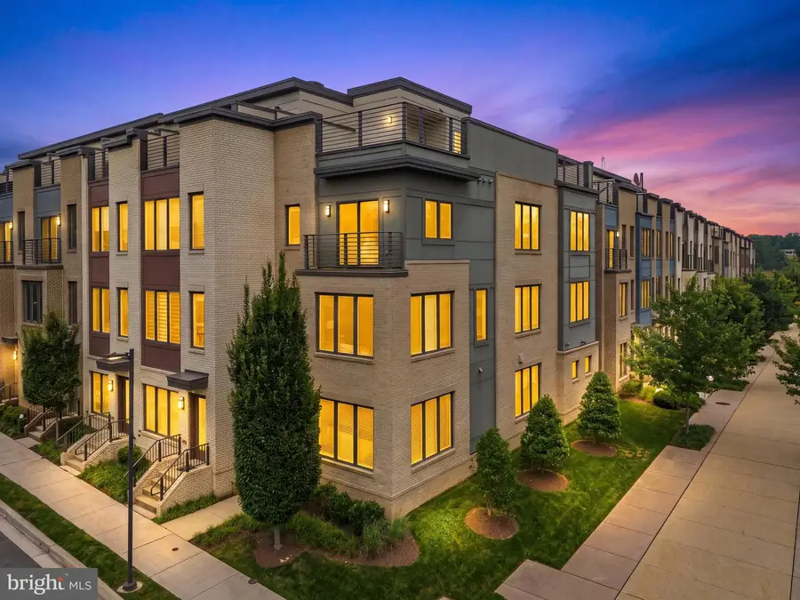 10430 Breuer St, Bethesda, MD 20817 - #3