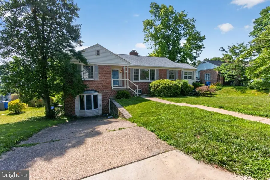 7313 Lynnhurst St, Chevy Chase, MD 20815 - #2