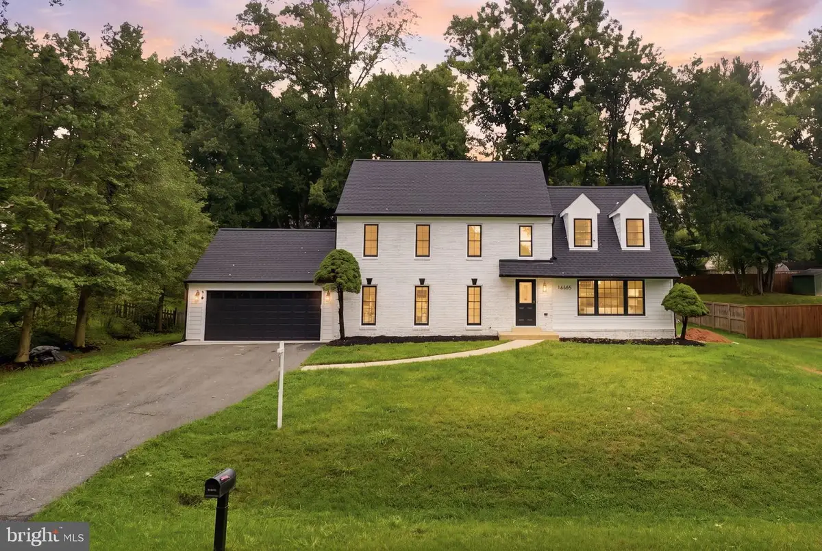 16605 Cavalry Dr, Rockville, MD 20853 - #1