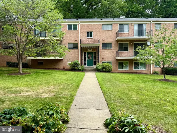 10619 Kenilworth Ave #202, BETHESDA, MD 20814