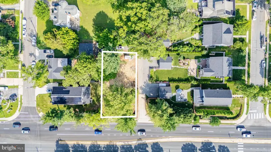 907 Maple Ave, Rockville, MD 20851 - #2