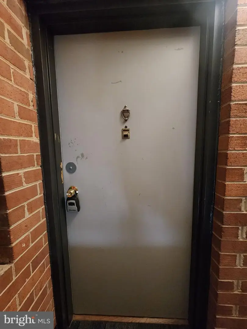 884 College Pkwy #302, Rockville, MD 20850 - #3