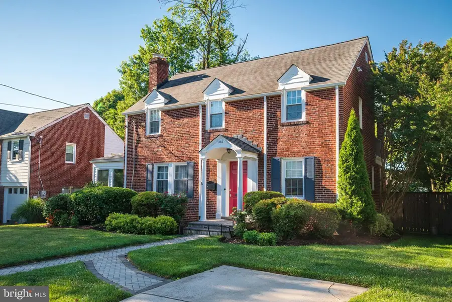 212 Normandy Dr, Silver Spring, MD 20901 - #2