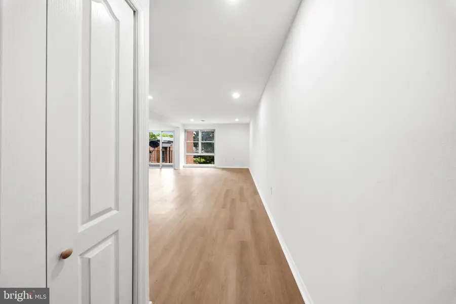 2202 Greenery Ln #301-22, Silver Spring, MD 20906 - #2