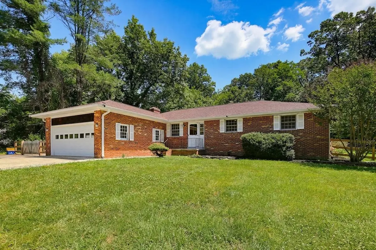 25509 Jonnie Ct, Gaithersburg, MD 20882 - #1