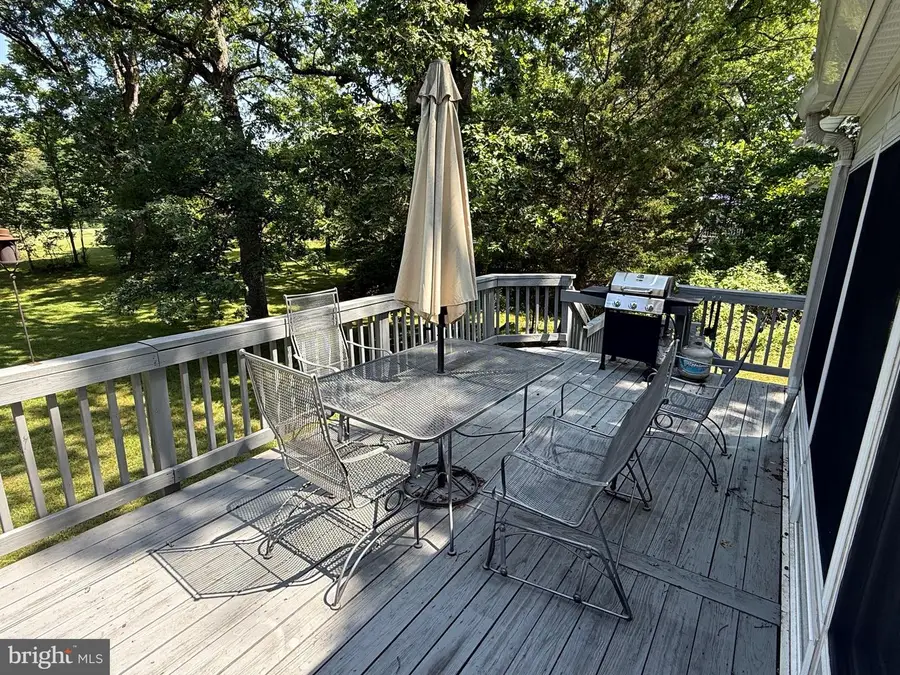 8611 Oakmont St, Gaithersburg, MD 20877 - #2