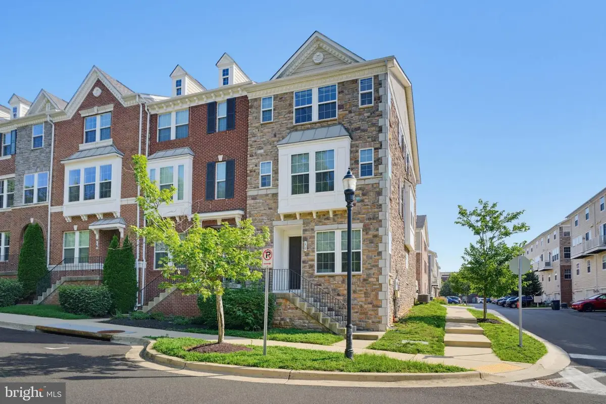11 Fairbanks Dr, Gaithersburg, MD 20877 - #1