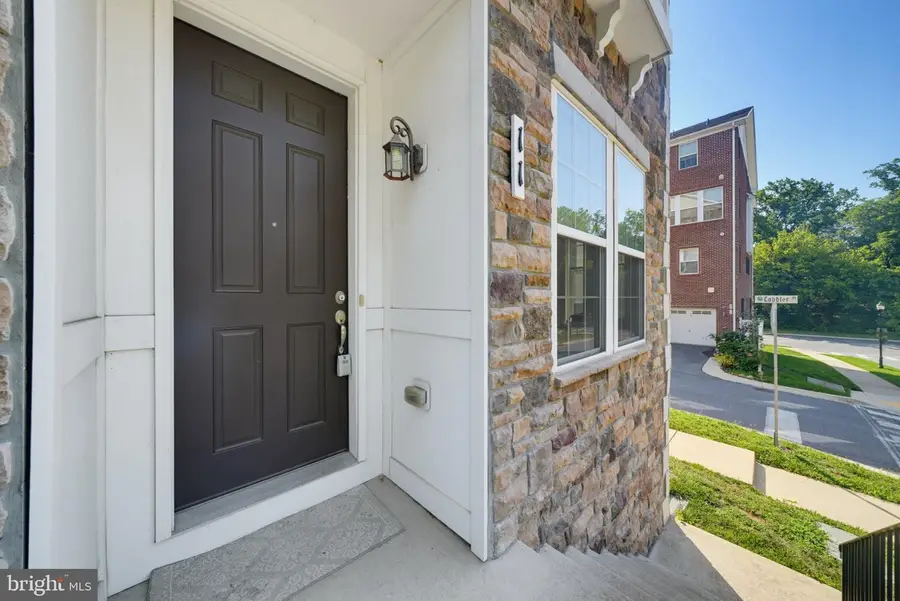 11 Fairbanks Dr, Gaithersburg, MD 20877 - #3