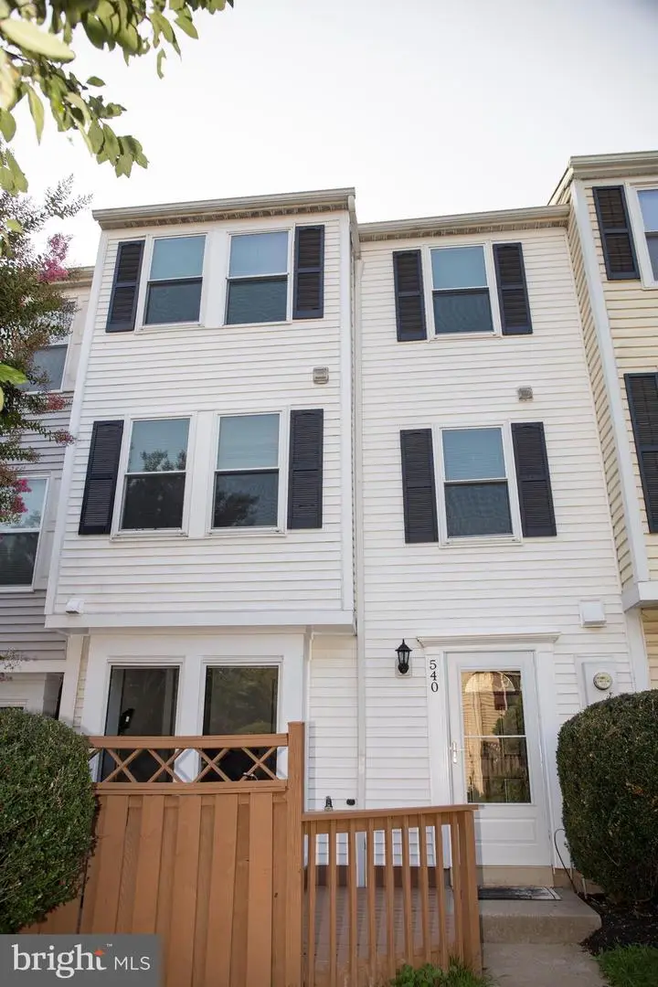 540 Palmtree Dr, Gaithersburg, MD 20878 - #1