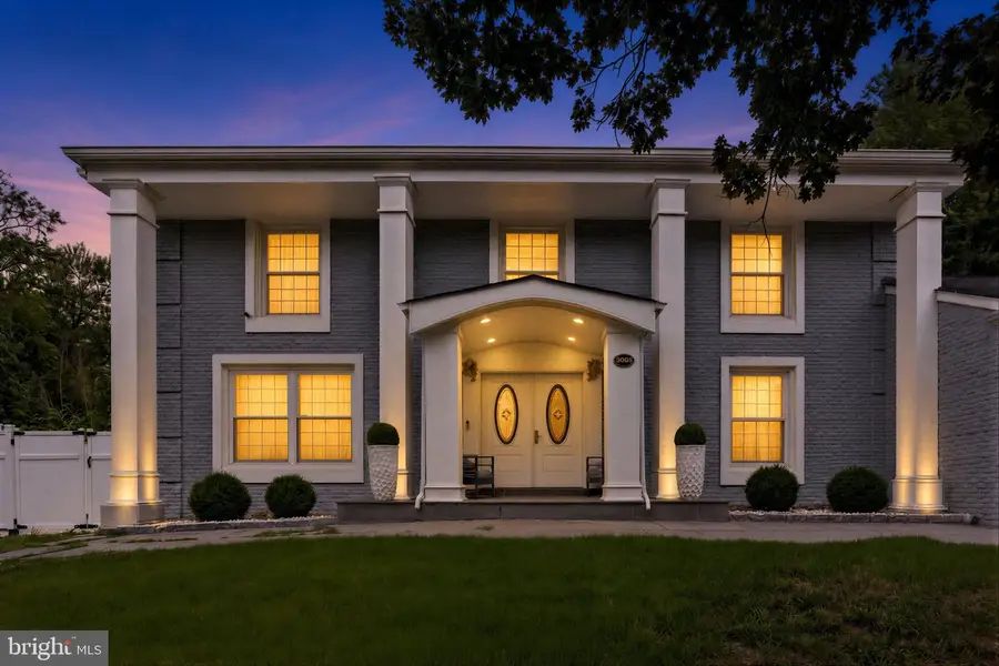 10904 Gainsborough Rd, Potomac, MD 20854 - #2