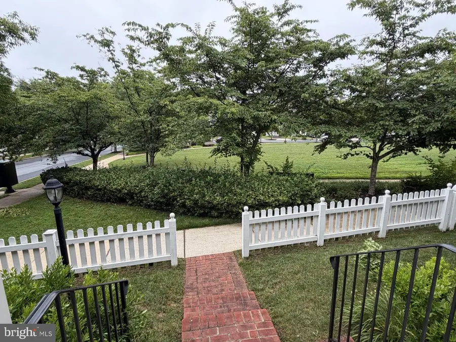 11832 Tulip Stem Dr, Clarksburg, MD 20871 - #3