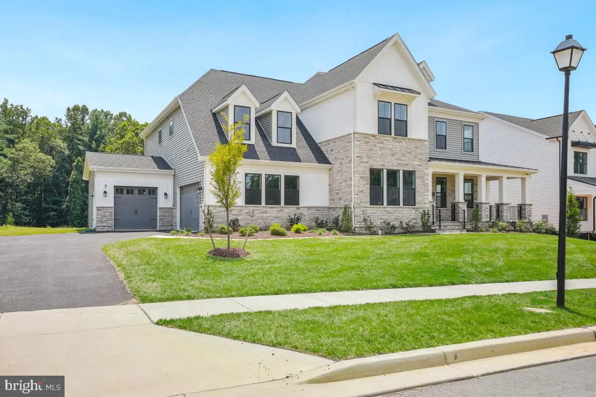 12321 Potomac Hunt Rd, North Potomac, MD 20878 - #1