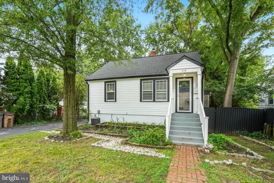 314 Grandin Ave, Rockville, MD 20850 - #2