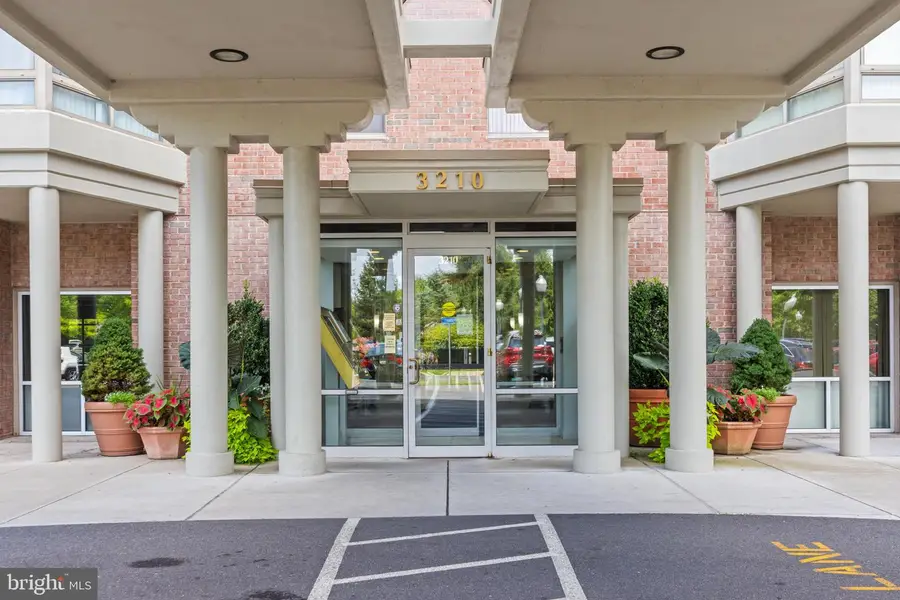 3210 N Leisure World Blvd #1014, Silver Spring, MD 20906 - #3