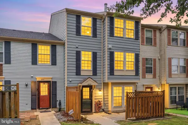 3214 Tapestry Cir, BURTONSVILLE, MD 20866