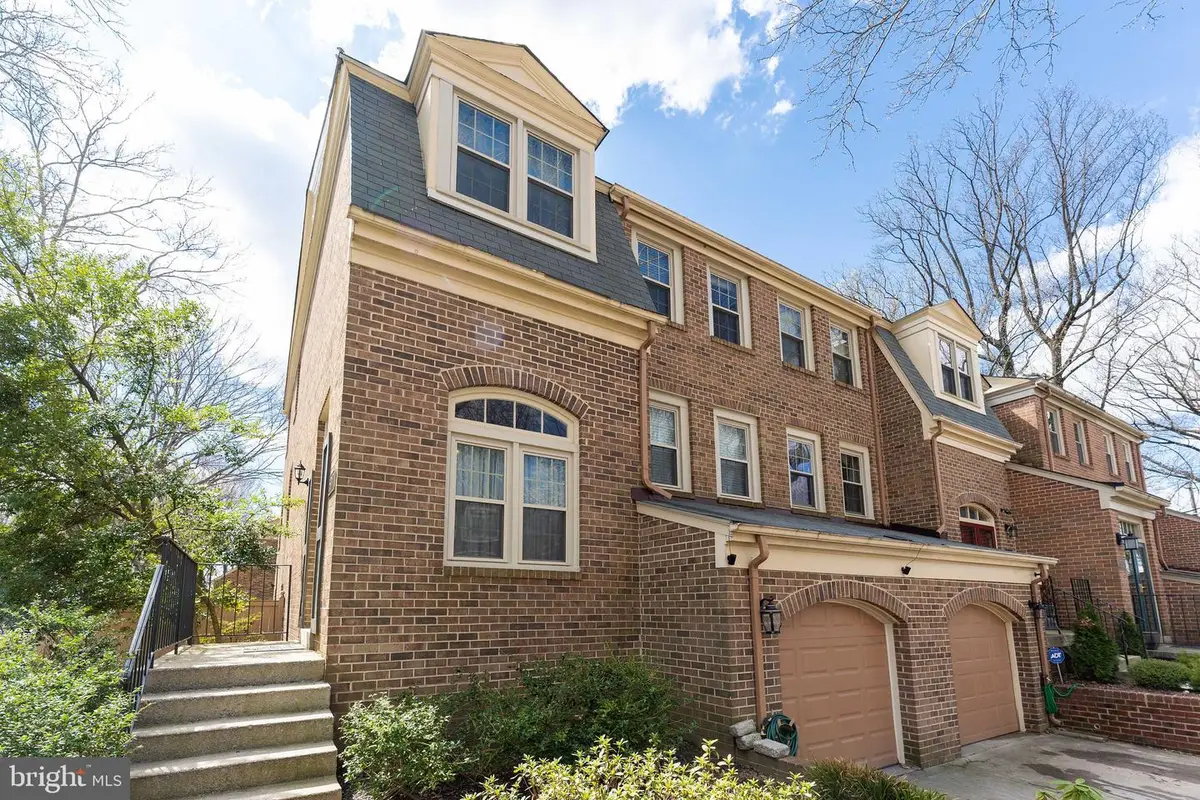 5917 Empire Way, North Bethesda, MD 20852 - #1
