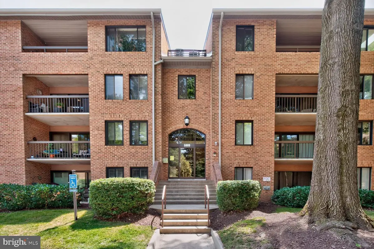 5809 Edson Ln #103, North Bethesda, MD 20852 - #1