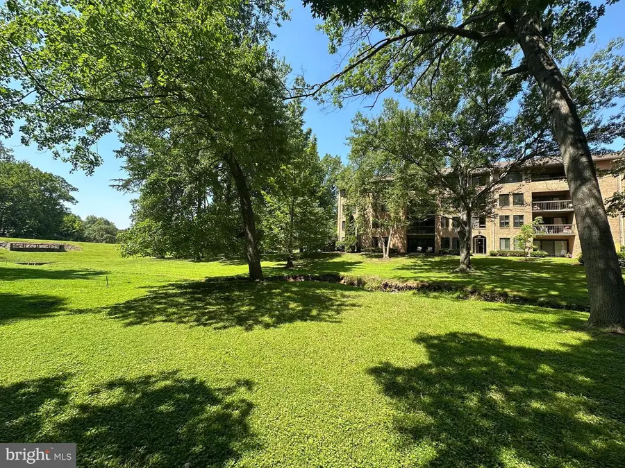 5809 Edson Ln #103, North Bethesda, MD 20852 - #2