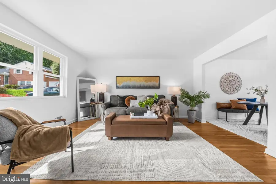 12203 Nordlie Dr, Rockville, MD 20852 - #2