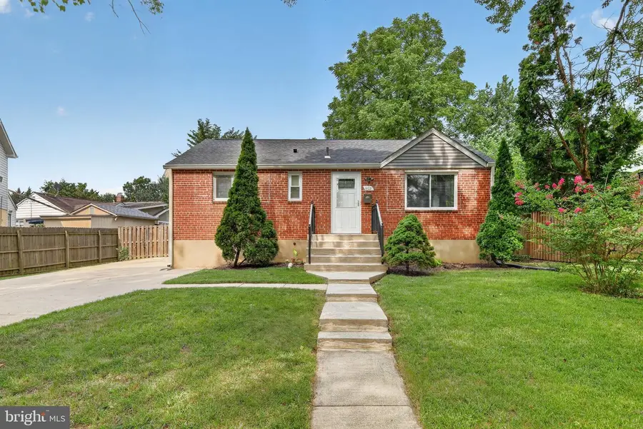 11102 Bucknell Dr, Silver Spring, MD 20902 - #2