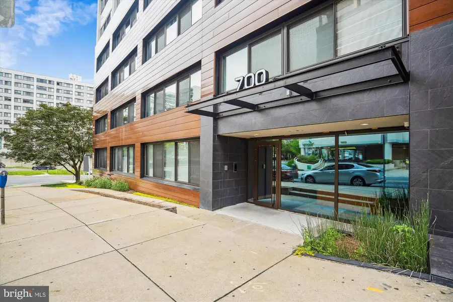 700 Roeder Rd #401, Silver Spring, MD 20910 - #2