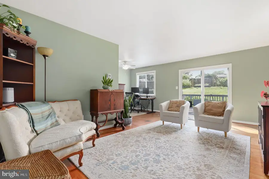 24312 Log House Rd, Gaithersburg, MD 20882 - #2