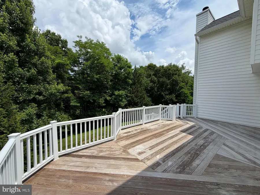 22811 Timber Creek Ln, Clarksburg, MD 20871 - #2