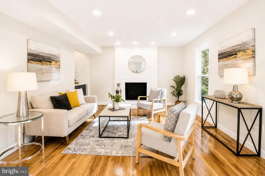 413 Hurley Ave, Rockville, MD 20850 - #2