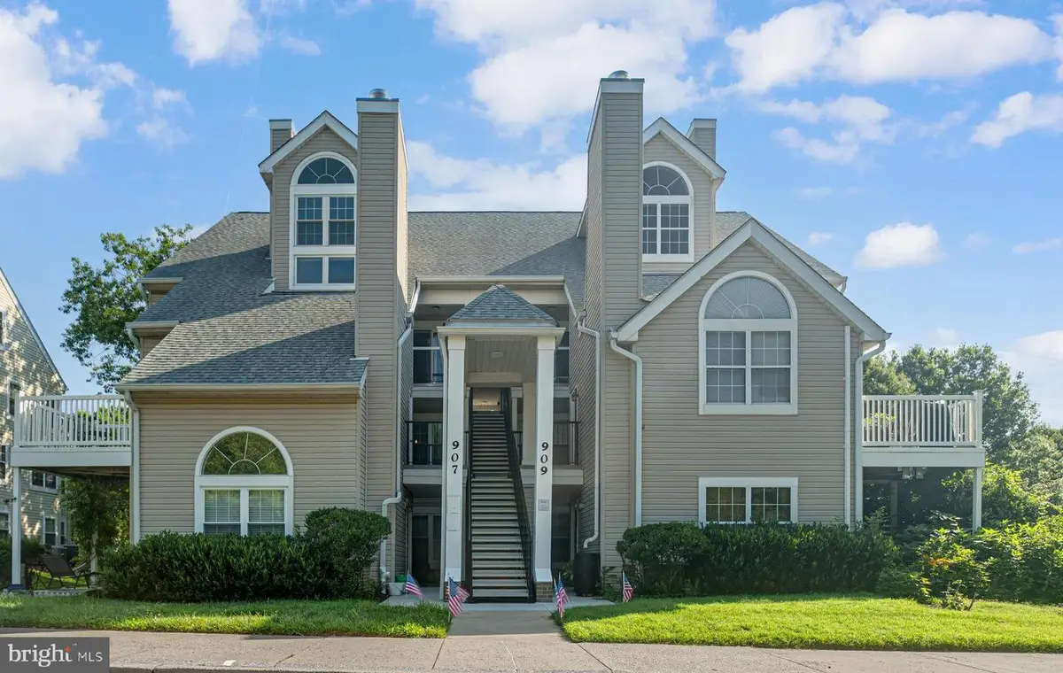 907 Hillside Lake Ter #512, Gaithersburg, MD 20878 - #1
