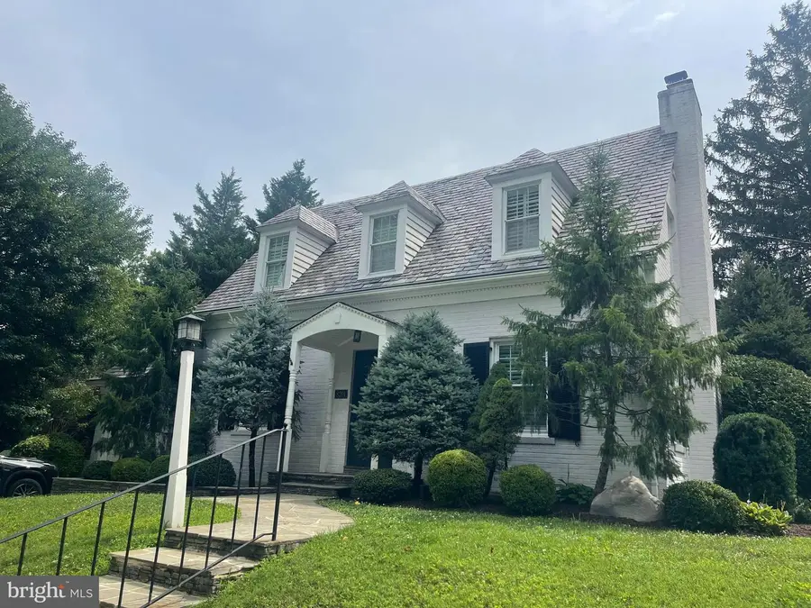 8201 Larry Pl, Chevy Chase, MD 20815 - #3