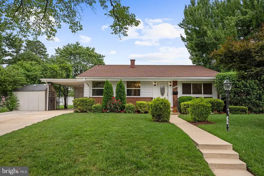 4501 Renn St, Rockville, MD 20853 - #2