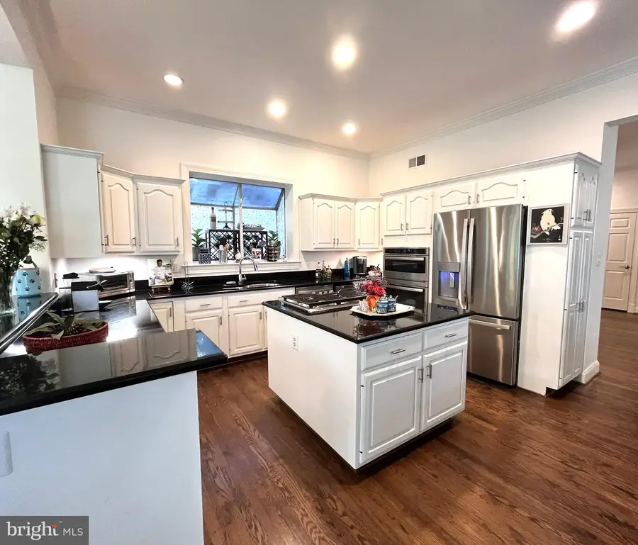 7809 Fox Gate Ct, Bethesda, MD 20817 - #2