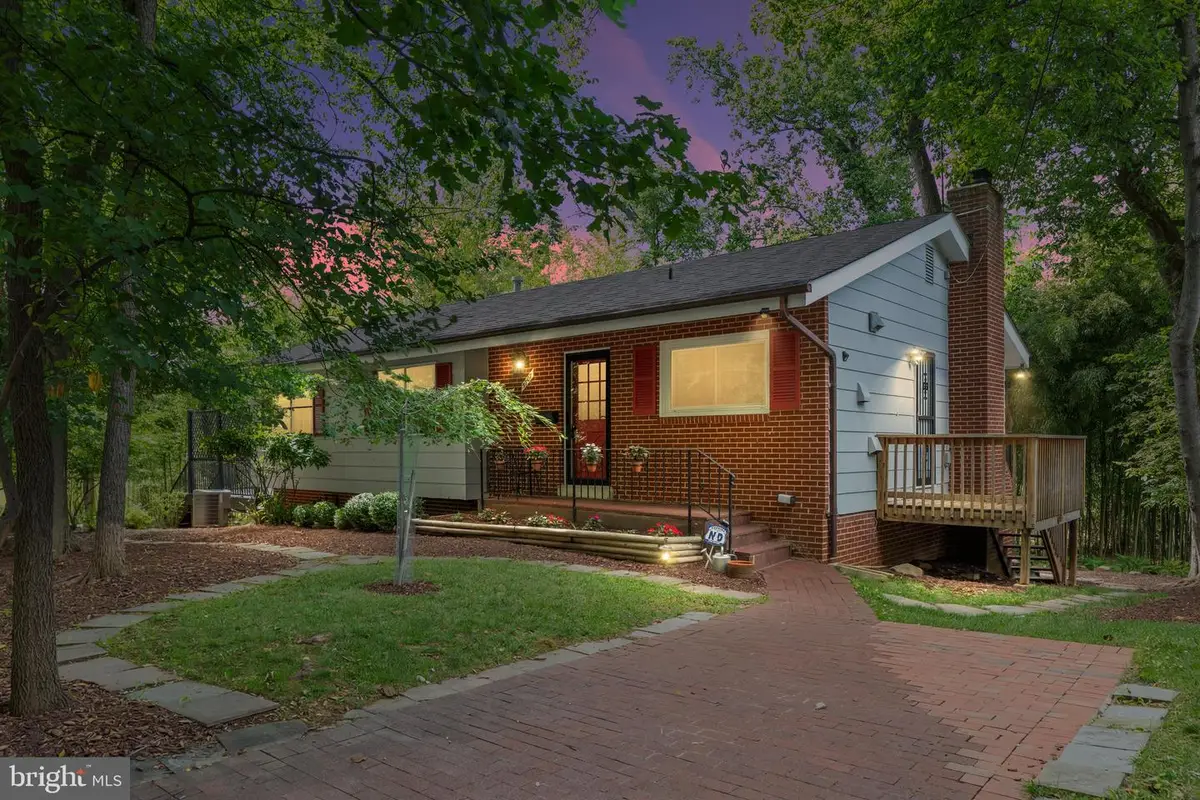 5707 Halpine Rd, Rockville, MD 20851 - #1