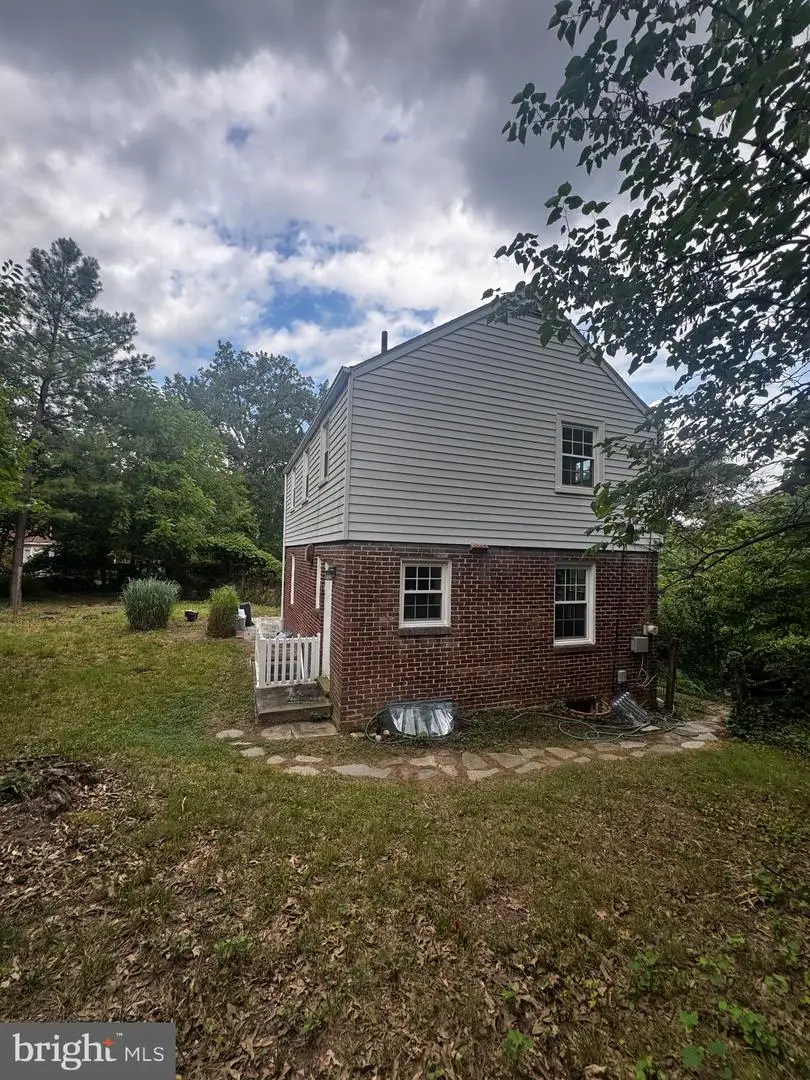 908 Glaizewood Ct, Takoma Park, MD 20912 - #3