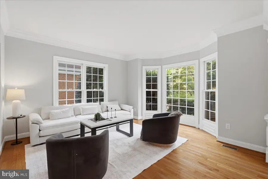 104 Prettyman, Rockville, MD 20850 - #3