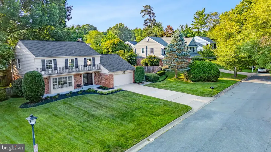 11006 Old Coach Rd, Potomac, MD 20854 - #3