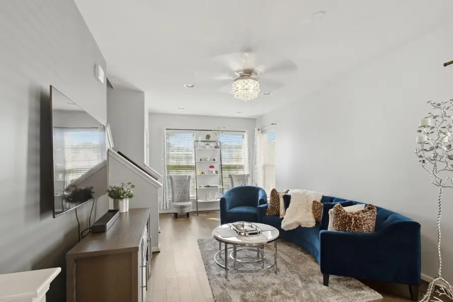 120 Prado #2301, Clarksburg, MD 20871 - #2