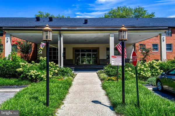 5301 Westbard Cir #419, BETHESDA, MD 20816