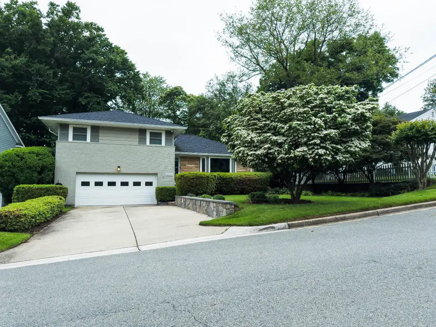 8510 Pelham Rd, Bethesda, MD 20817 - #2