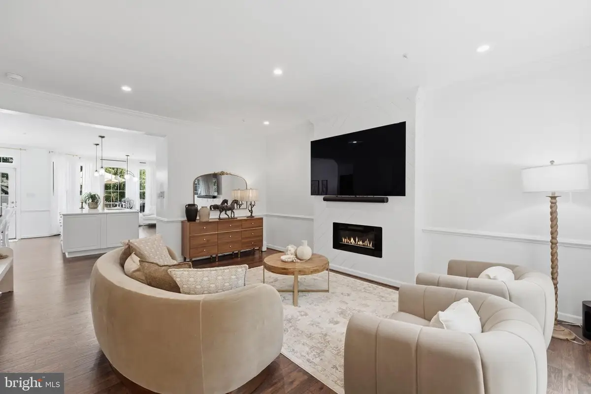 210 Painted Post Ln, Gaithersburg, MD 20878 - #1