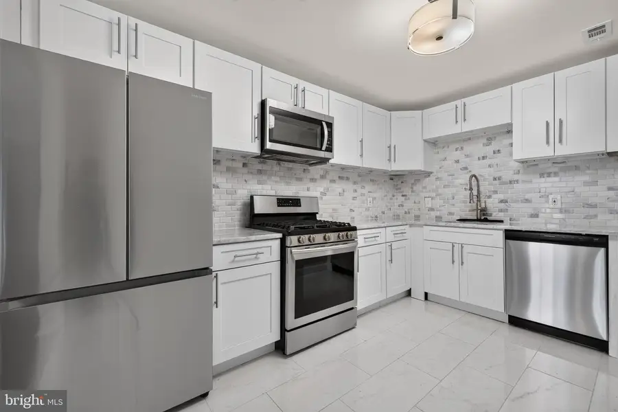 854 Quince Orchard Blvd #202, Gaithersburg, MD 20878 - #2