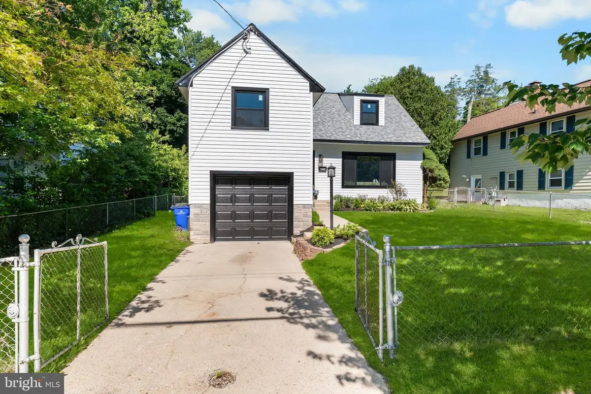 13406 Parkland Dr, Rockville, MD 20853 - #1