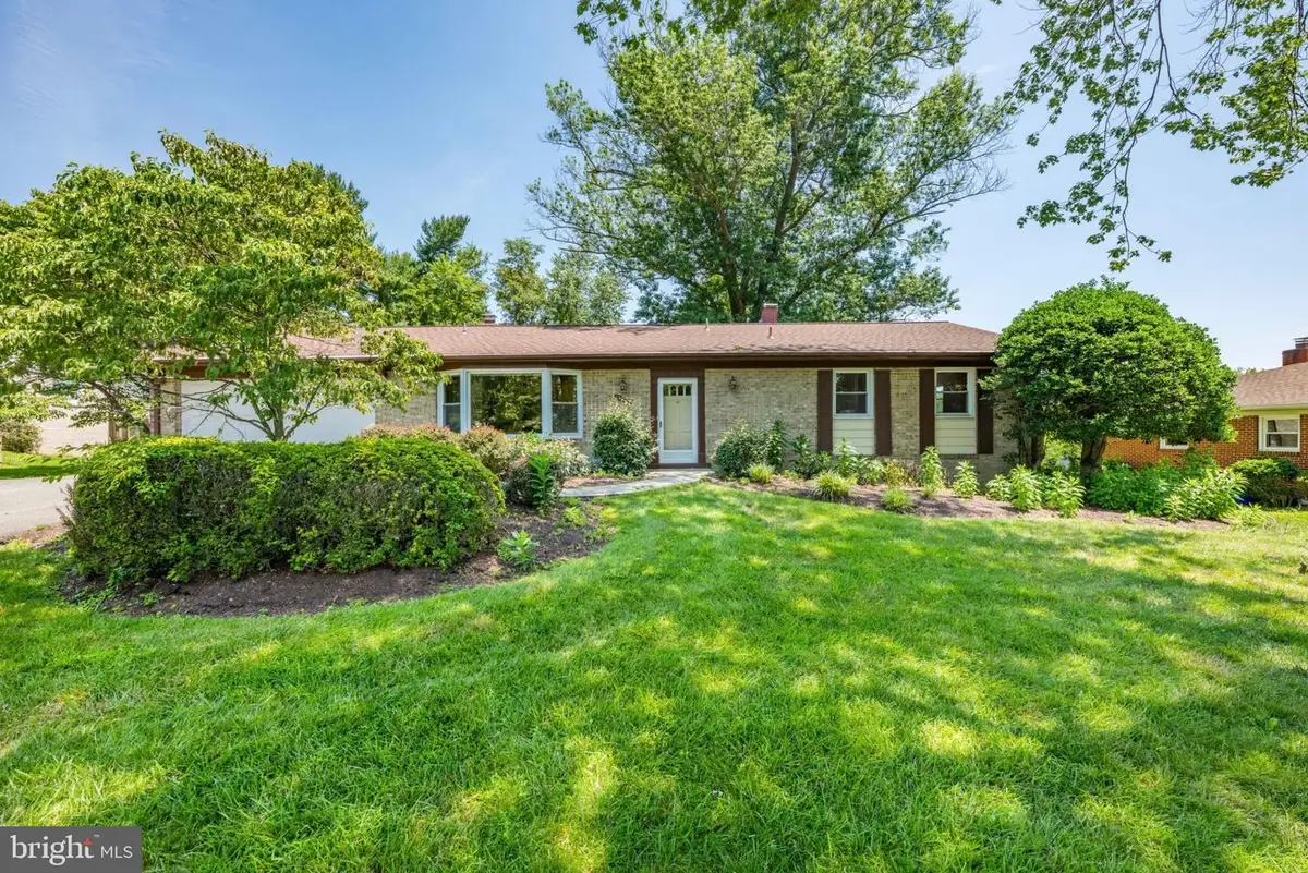 14805 Flintstone Ln, Silver Spring, MD 20905 - #1