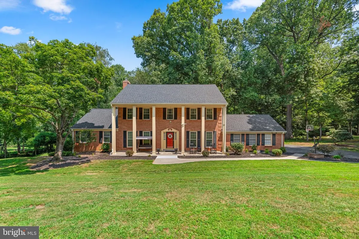 21717 Glendalough Rd, Gaithersburg, MD 20882 - #1