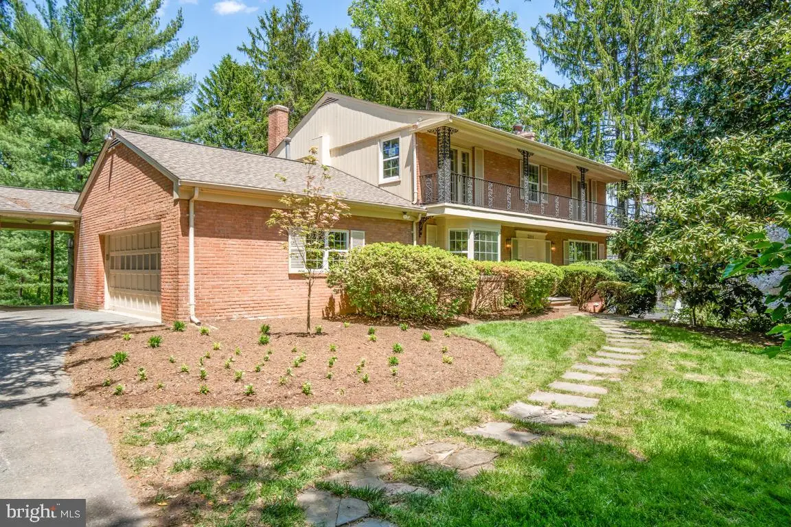 3211 Farmington Dr, Chevy Chase, MD 20815 - #1